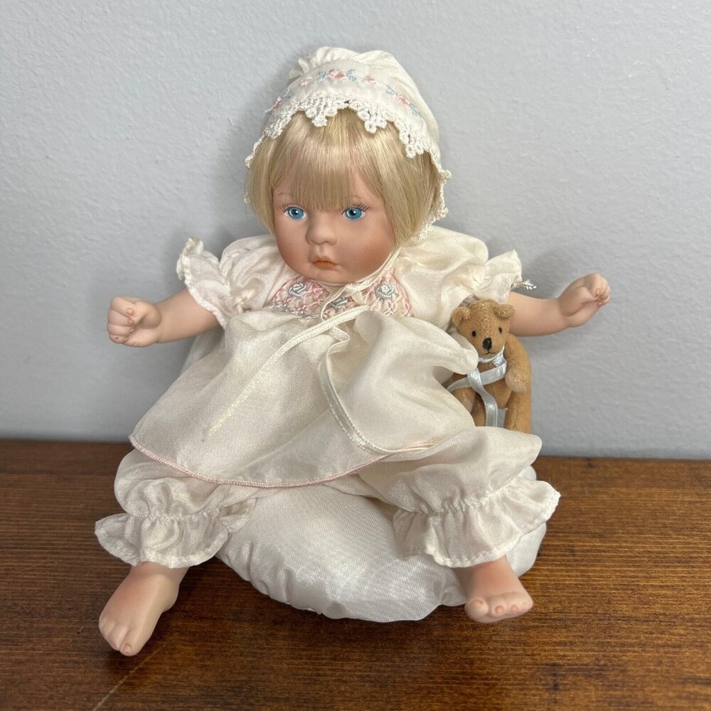 Pauline Bjonness Jacobsen Baby Doll Porcelain Satin Cloth Blonde Hair Blue Eyes - Picture 1 of 13